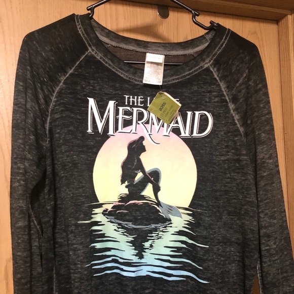 Little Mermaid ladies long sleeve shirt, size M - Picture 6 of 6